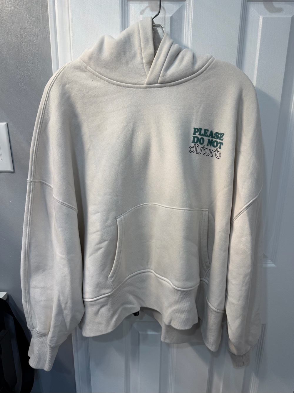 Abercrombie Graphic Pullover Hoodie in Cream Like New